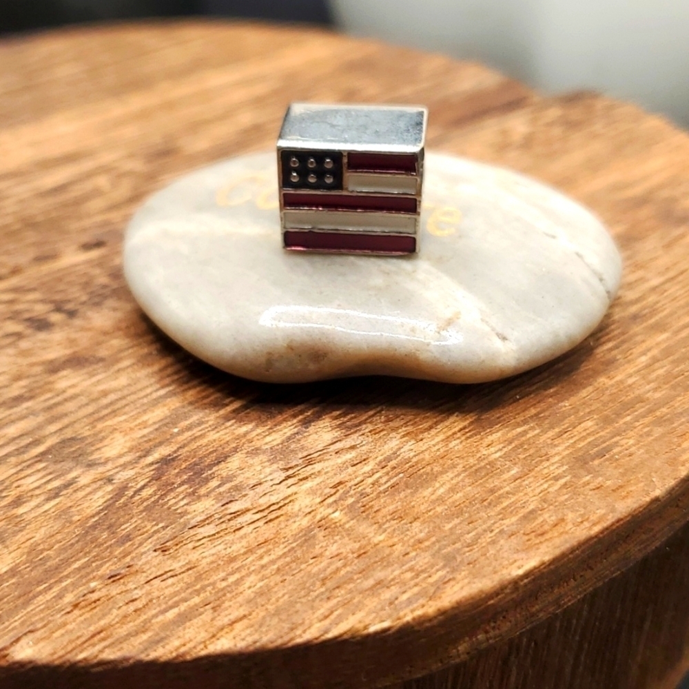 Sterling USA flag patriotic charm‎